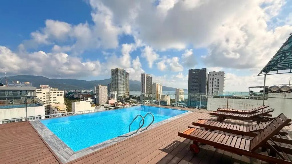 Golden Rose Hotel