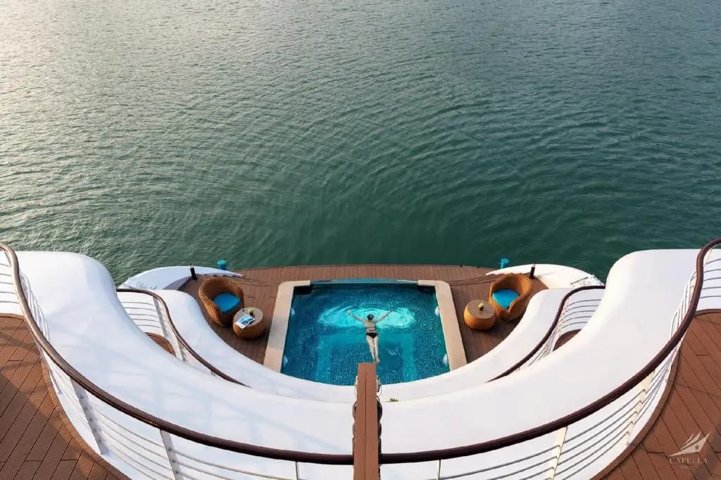 Halong CAPELLACRUISE - Member of Lyra cruise collection Main Photo